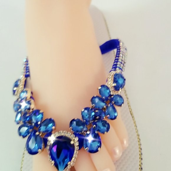 Luxury flip flops with crystals and rhinestones..White and Blue - Picture 15 of 16